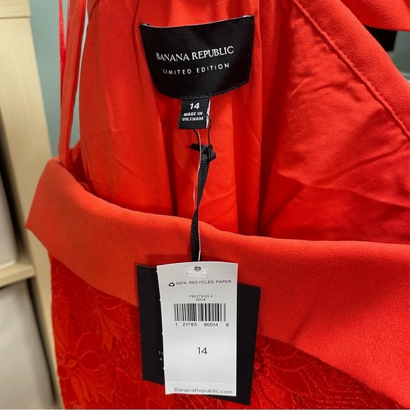 Banana Republic NWT Limited Edition Cocktail Dress - Picture 8 of 8